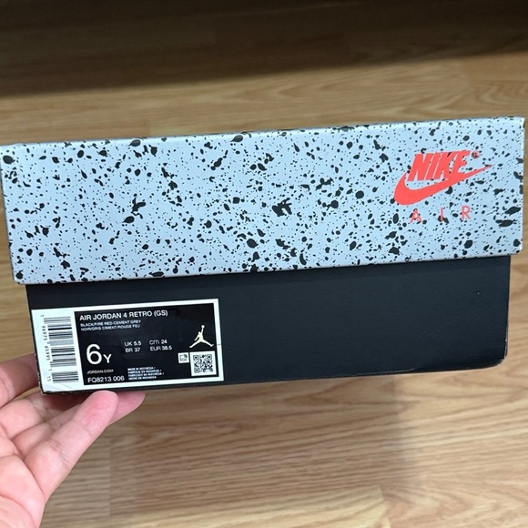 Nike Black and Red Athletic Shoes - Picture 8 of 10